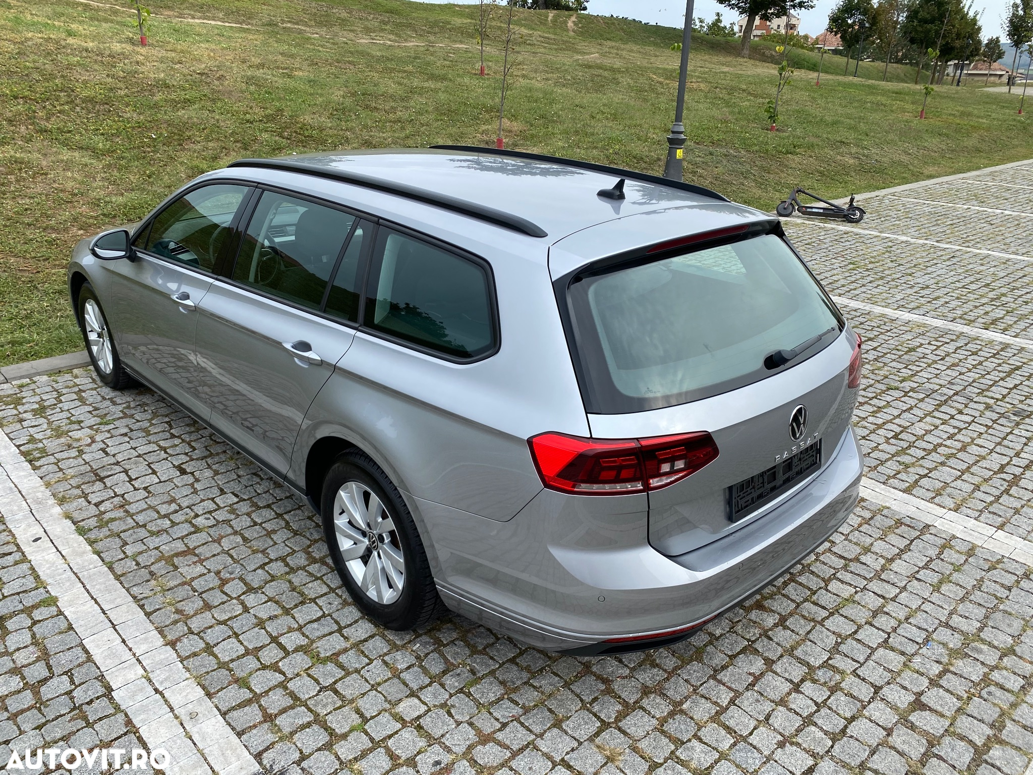 Volkswagen Passat Variant 2.0 TDI DSG Comfortline - 14