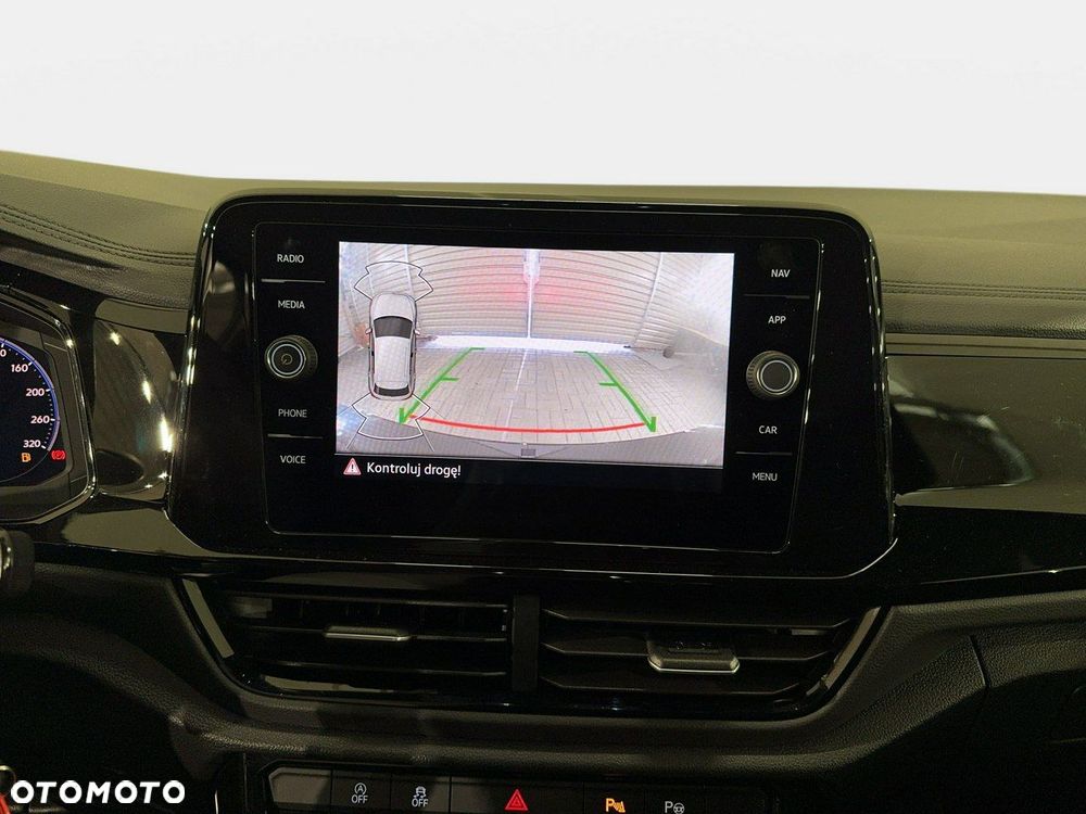 Volkswagen T-Roc - 29