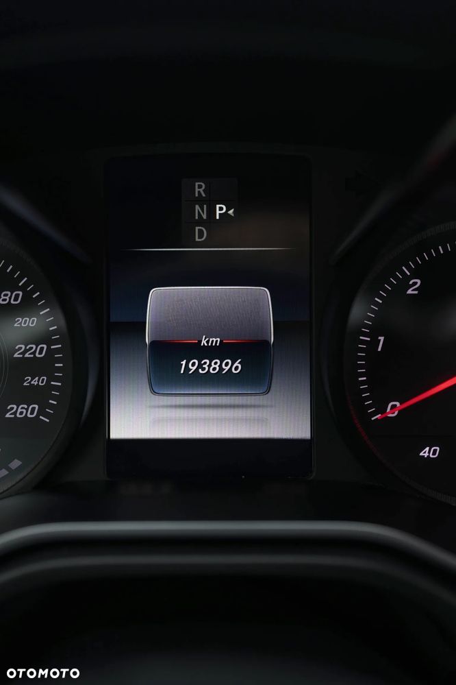 Mercedes-Benz Klasa V 250 (BlueTEC) d Avantgarde 7G-Tronic (długi) - 16