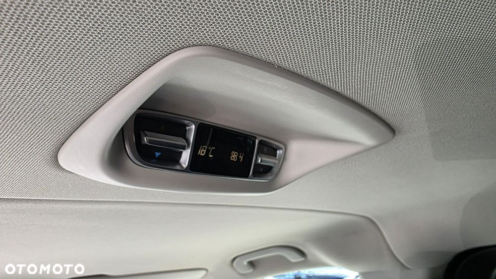 Mercedes-Benz Klasa V 220 CDI 7G-Tronic (długi) - 22