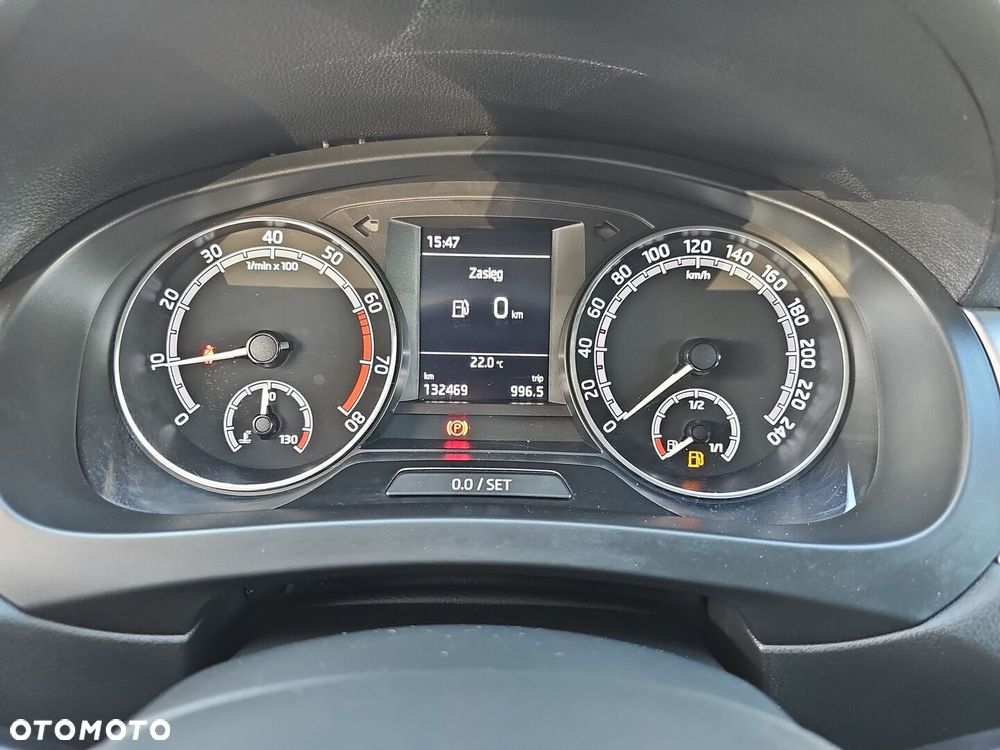 Skoda RAPID Spb 1.0 TSI Ambition - 22