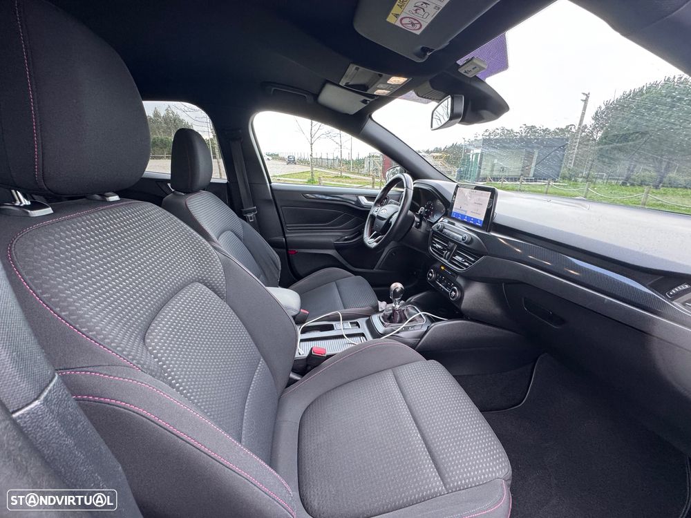 Ford Focus 1.0 EcoBoost ST-Line - 10