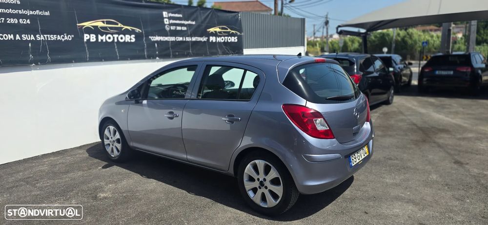 Opel Corsa 1.3 CDTI Enjoy EcoFLEX - 24
