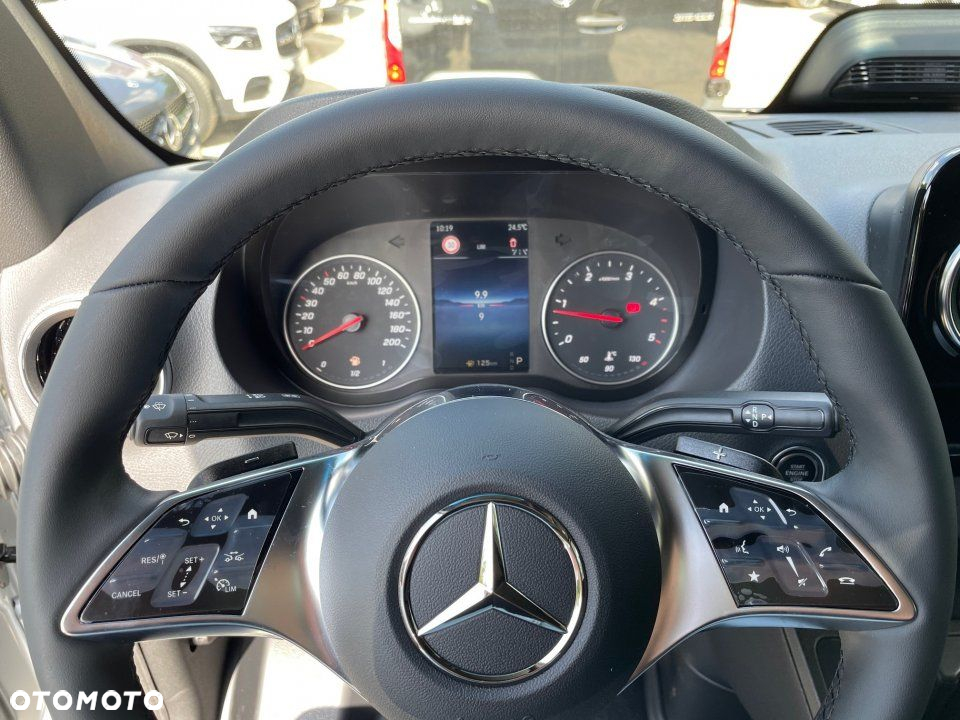 Mercedes-Benz Sprinter - 6