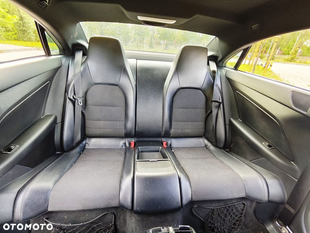 Mercedes-Benz Klasa E 220 CDI DPF BlueEFFICIENCY 7G-TRONIC Avantgarde - 29