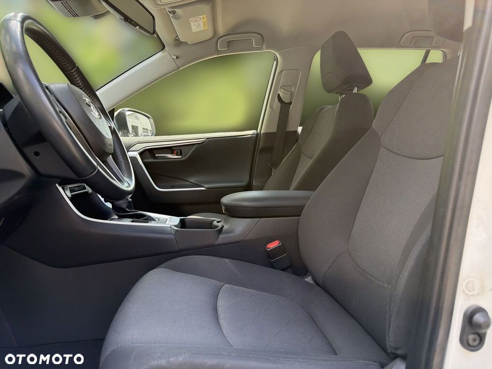 Toyota RAV4 - 12