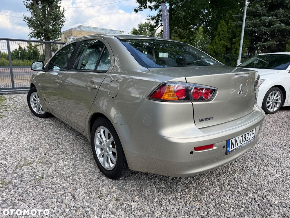 Mitsubishi Lancer 1.6 Intense - 4