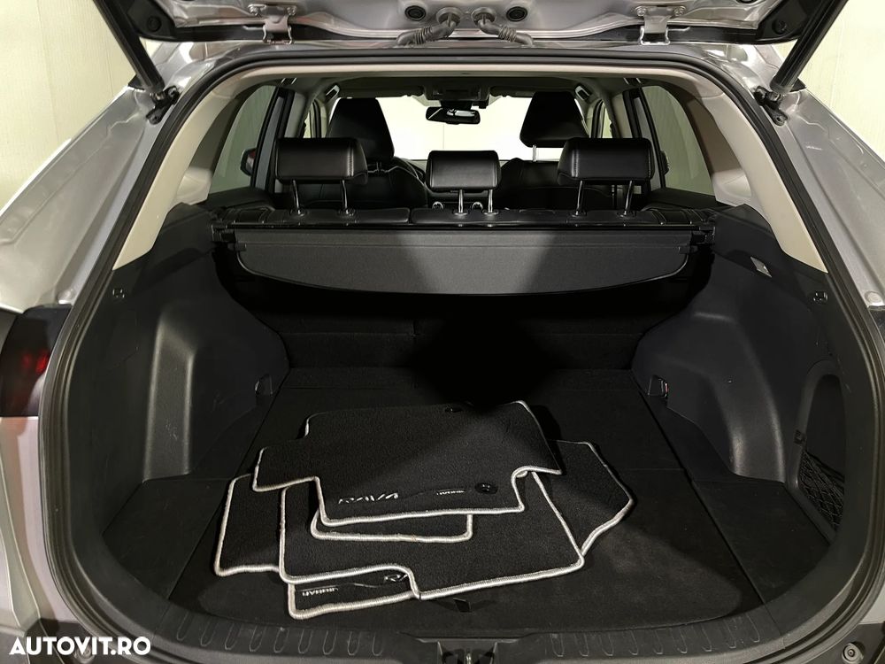 Toyota RAV4 2.5 VVT-iE 4x4 Luxury - 12