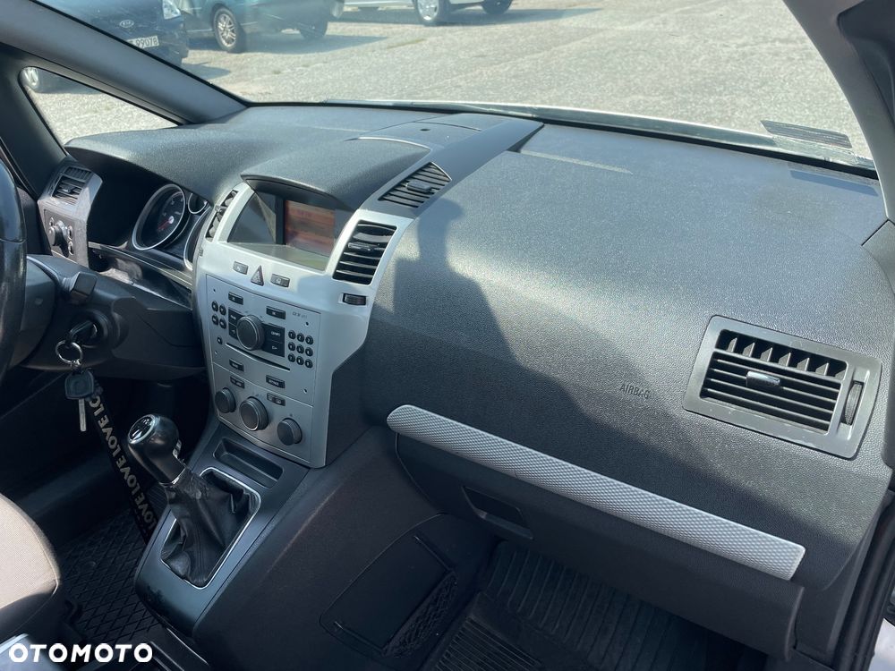 Opel Zafira - 13