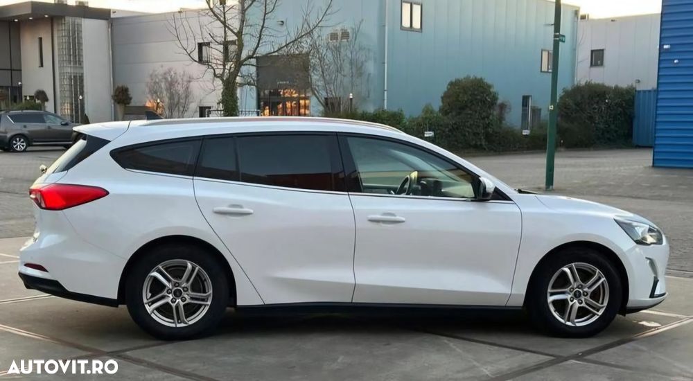 Ford Focus 1.5 EcoBlue Start-Stopp-System Aut. ACTIVE DESIGN - 7