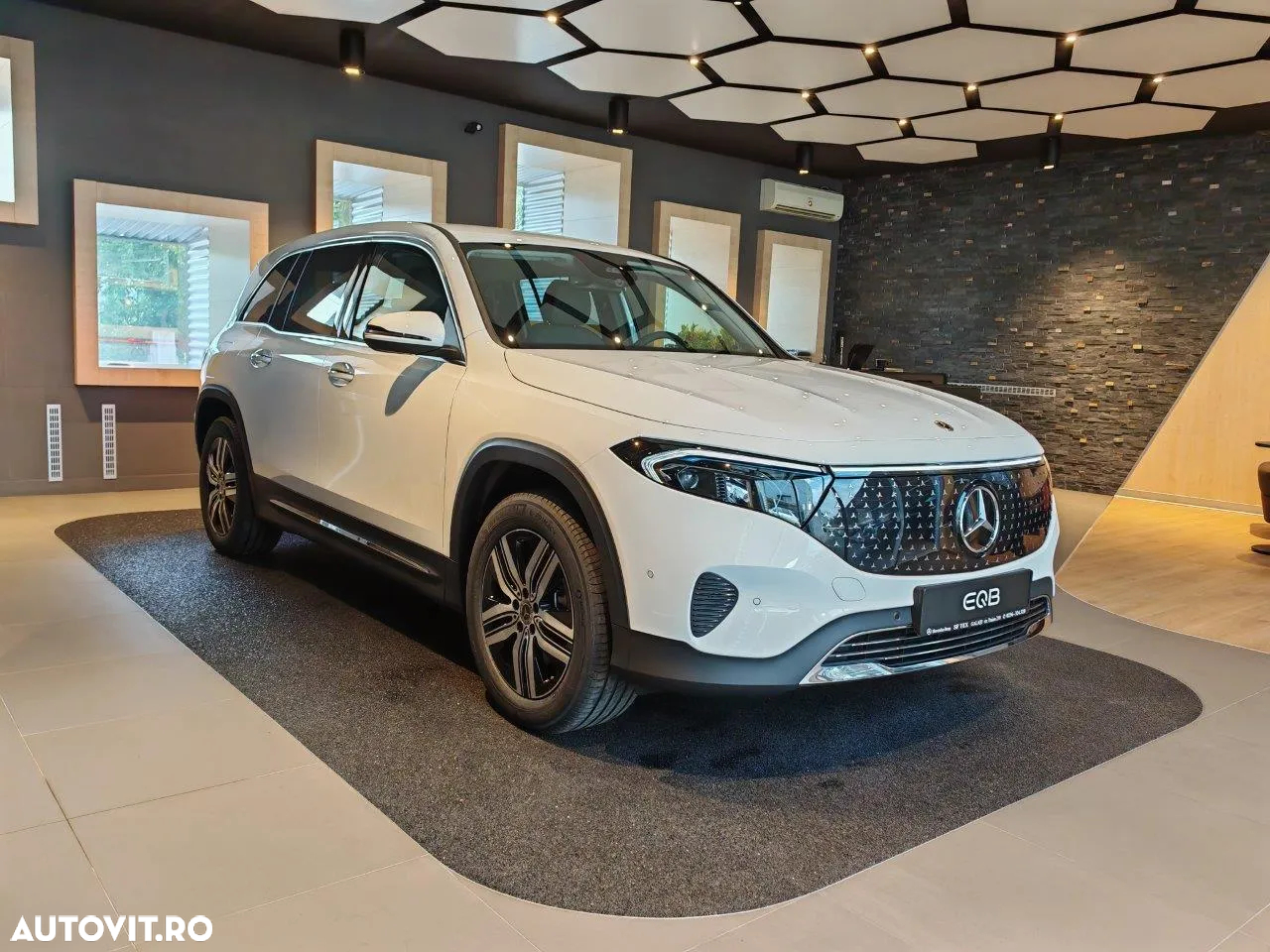 Mercedes-Benz EQB 250+ - 3
