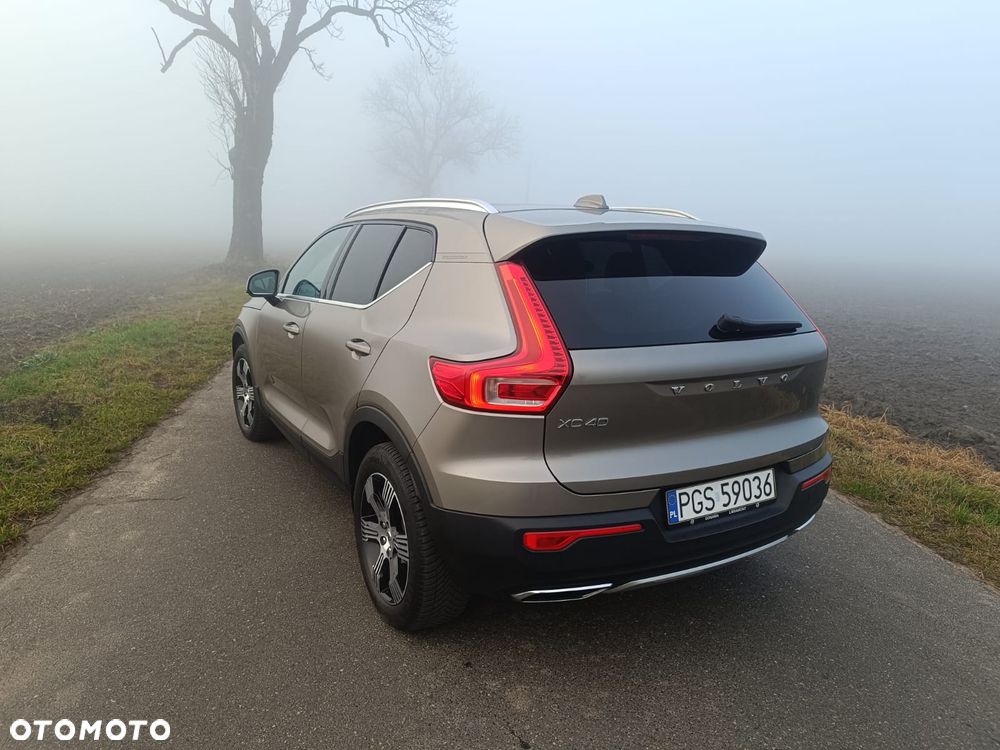 Volvo XC 40 D4 SCR AWD Inscription - 9