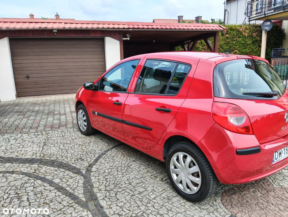 Renault Clio 1.2 16V Expression - 2