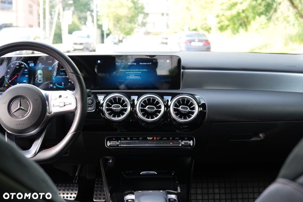 Mercedes-Benz Klasa A 200 AMG Line 7G-DCT - 12
