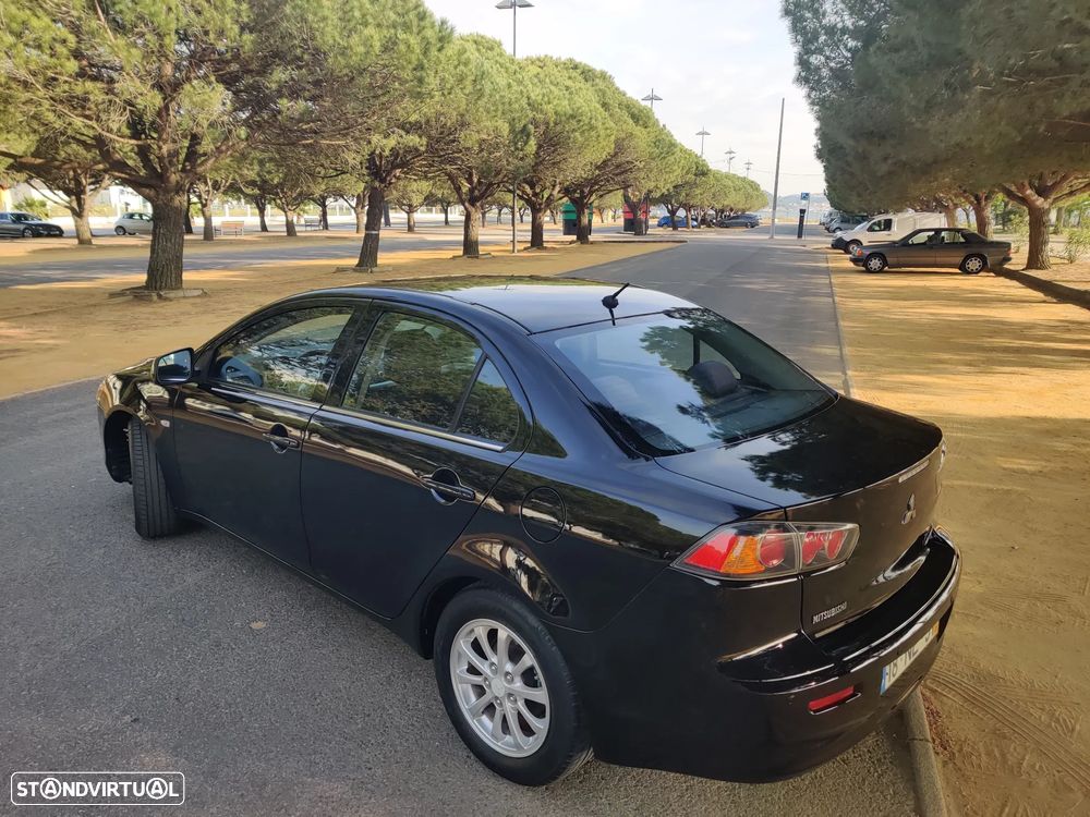 Mitsubishi Lancer 1.6 Invite Black Edition ClearTec - 11