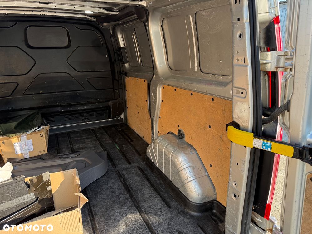 Ford Transit Custom - 19