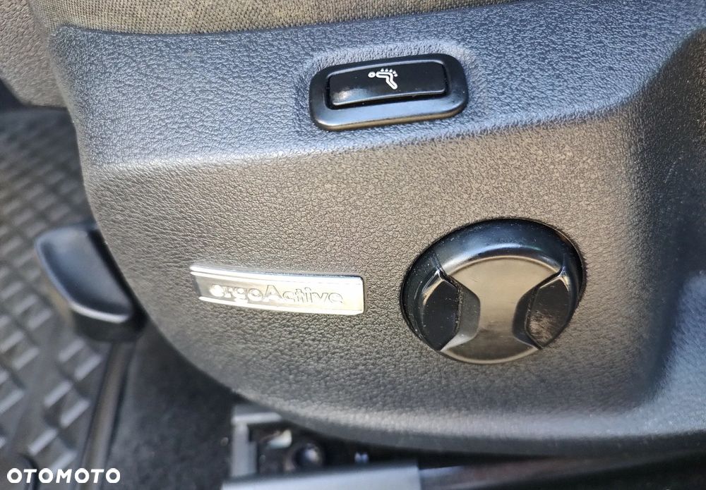 Volkswagen Golf Variant 1.4 TSI BMT Highline - 32