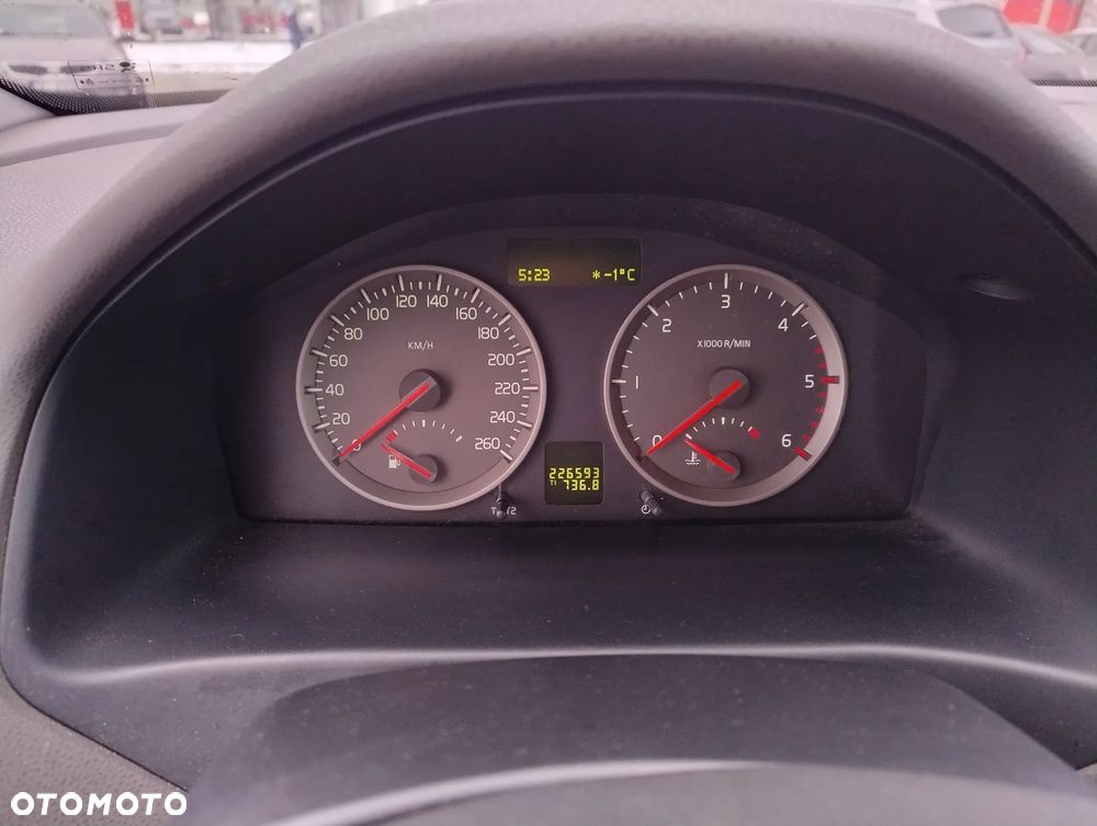 Volvo V50 1.6D Momentum - 18