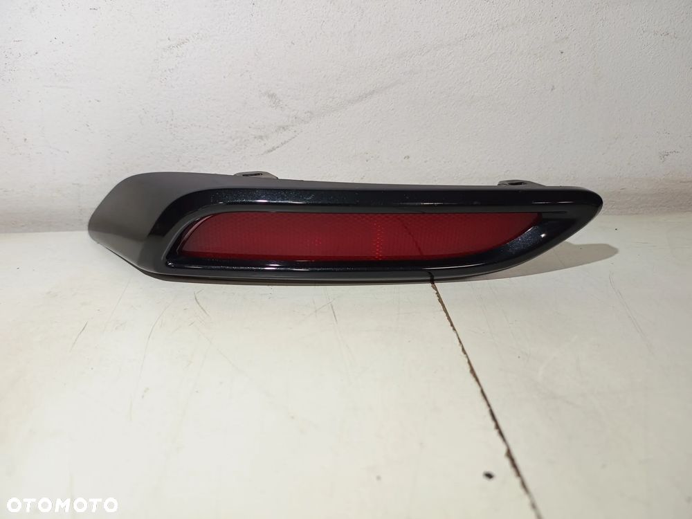 Odblask ramka zderzaka lewa Toyota Auris II 2015-2018 lift 52682-02010 - 1
