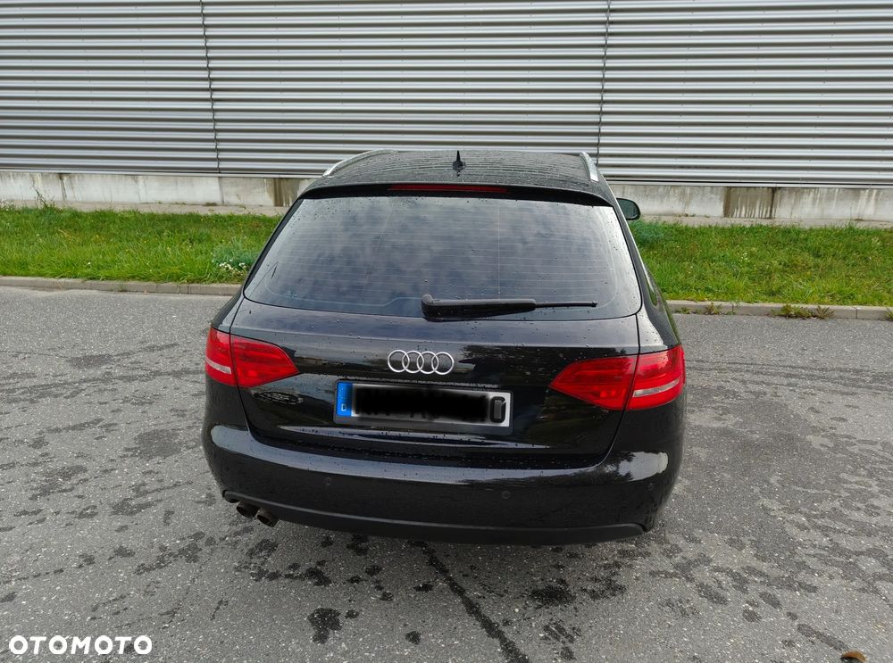 Audi A4 Avant - 9
