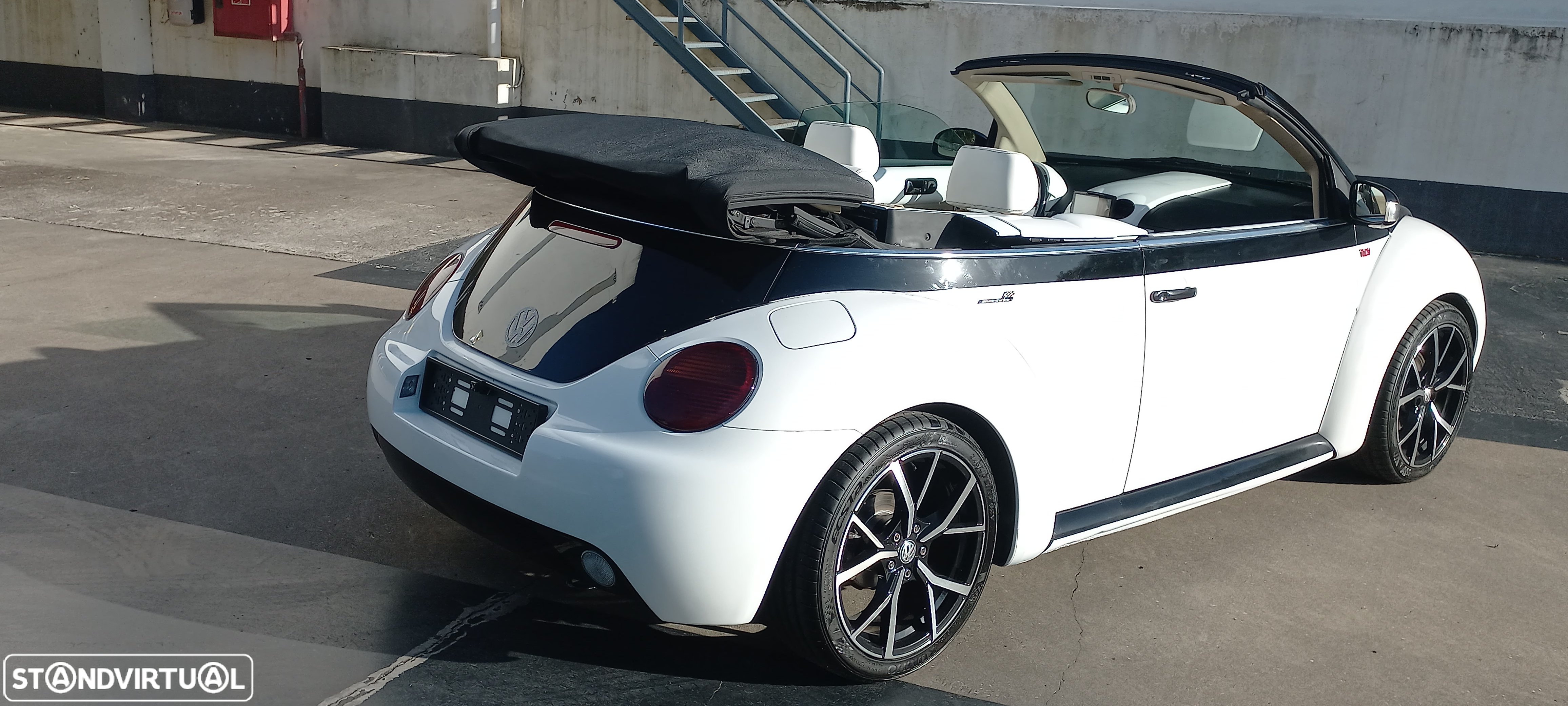 VW New Beetle Cabriolet 1.9 TDi Top Couro - 50