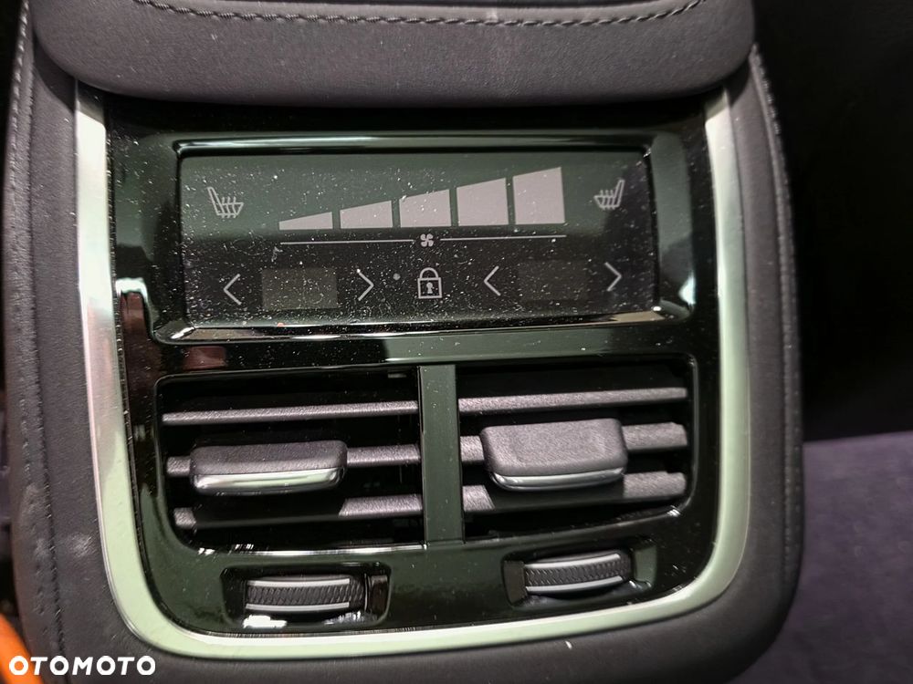 Volvo XC 90 T8 AWD Plug-In Hybrid Ultra Bright 7os - 7