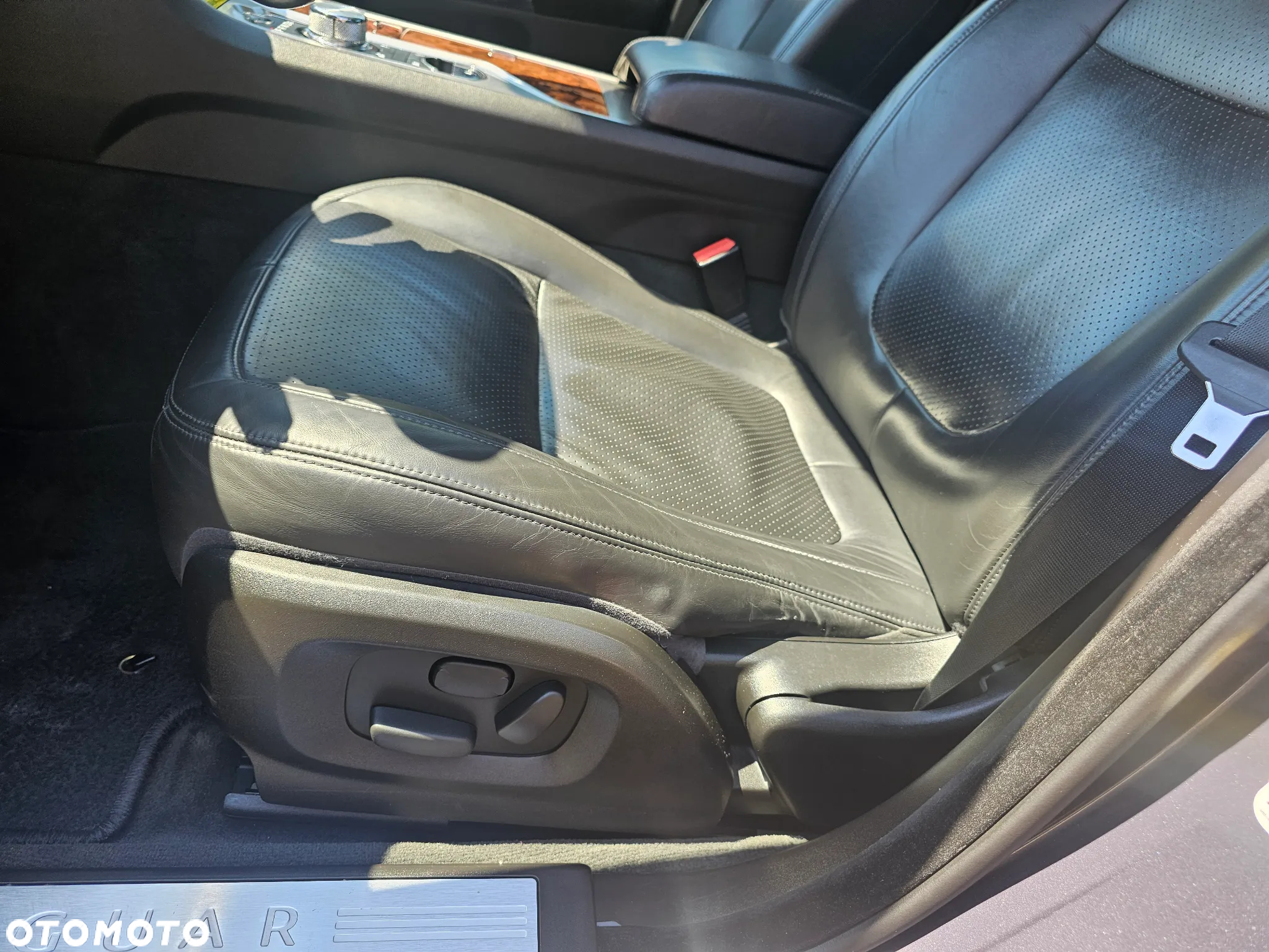 Jaguar XF 3.0 V6 Diesel Edition - 28