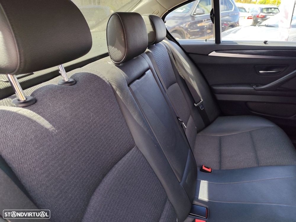 BMW 525 d Auto - 25