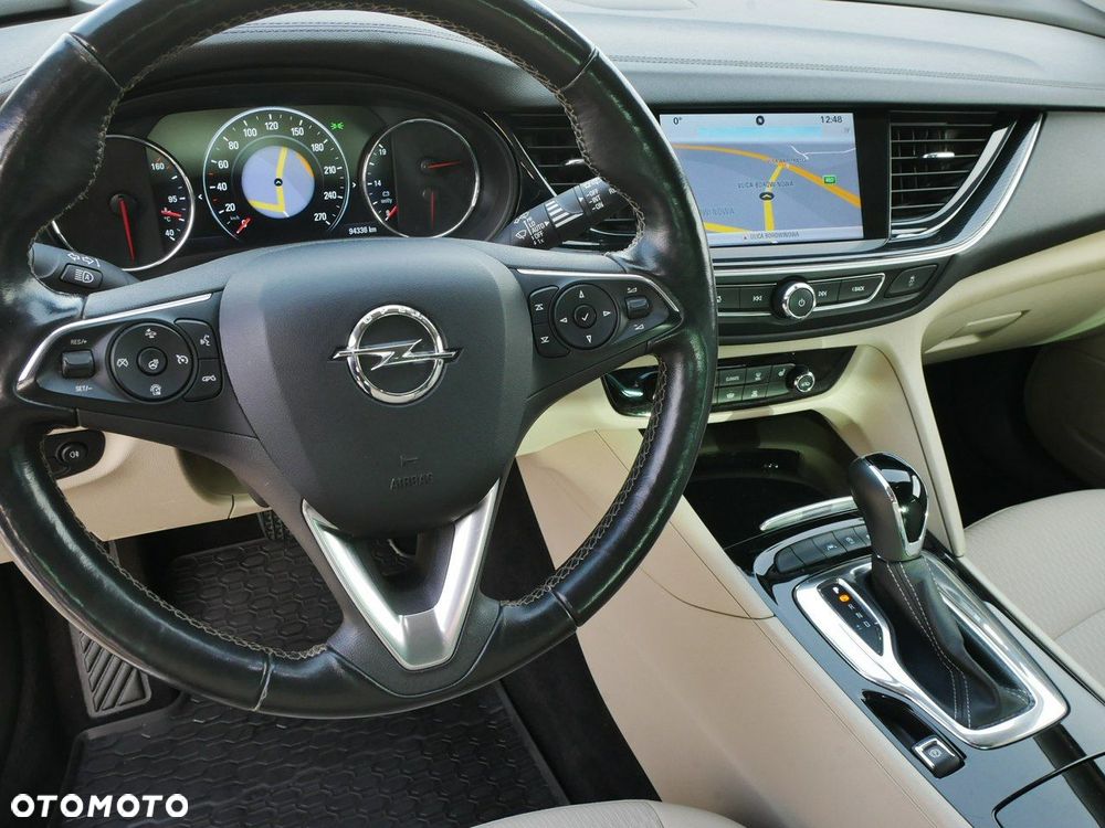 Opel Insignia - 17