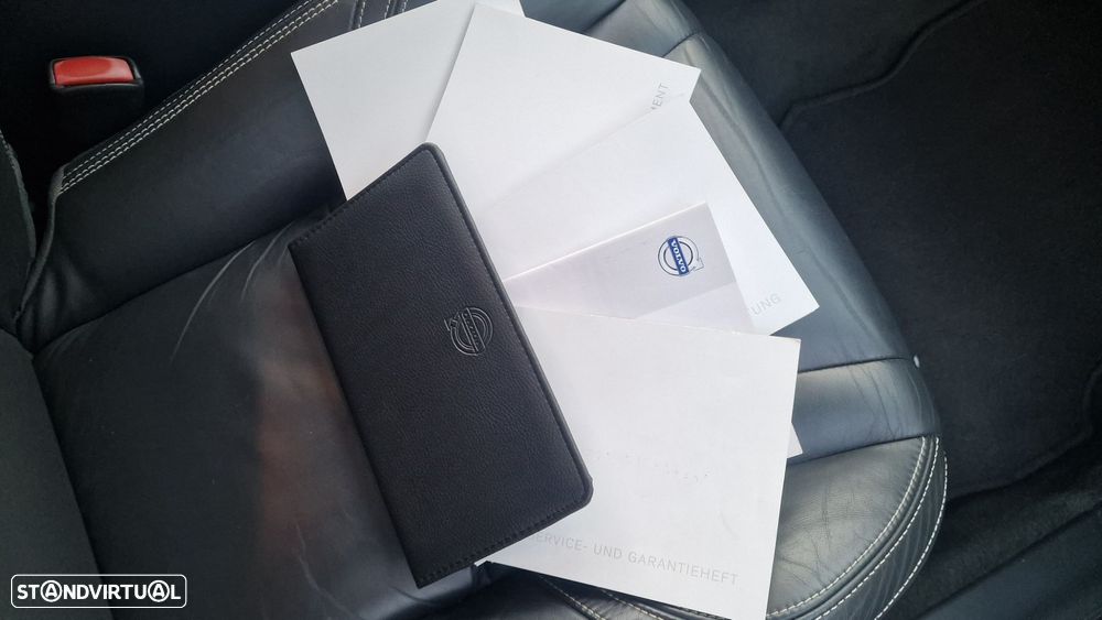 Volvo V60 D6 Plug-In-Hybrid AWD Geartronic Summum - 42