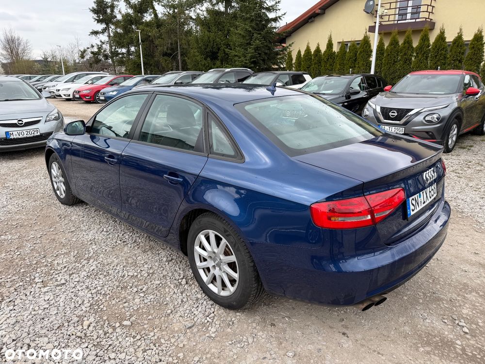 Audi A4 Limousine - 15