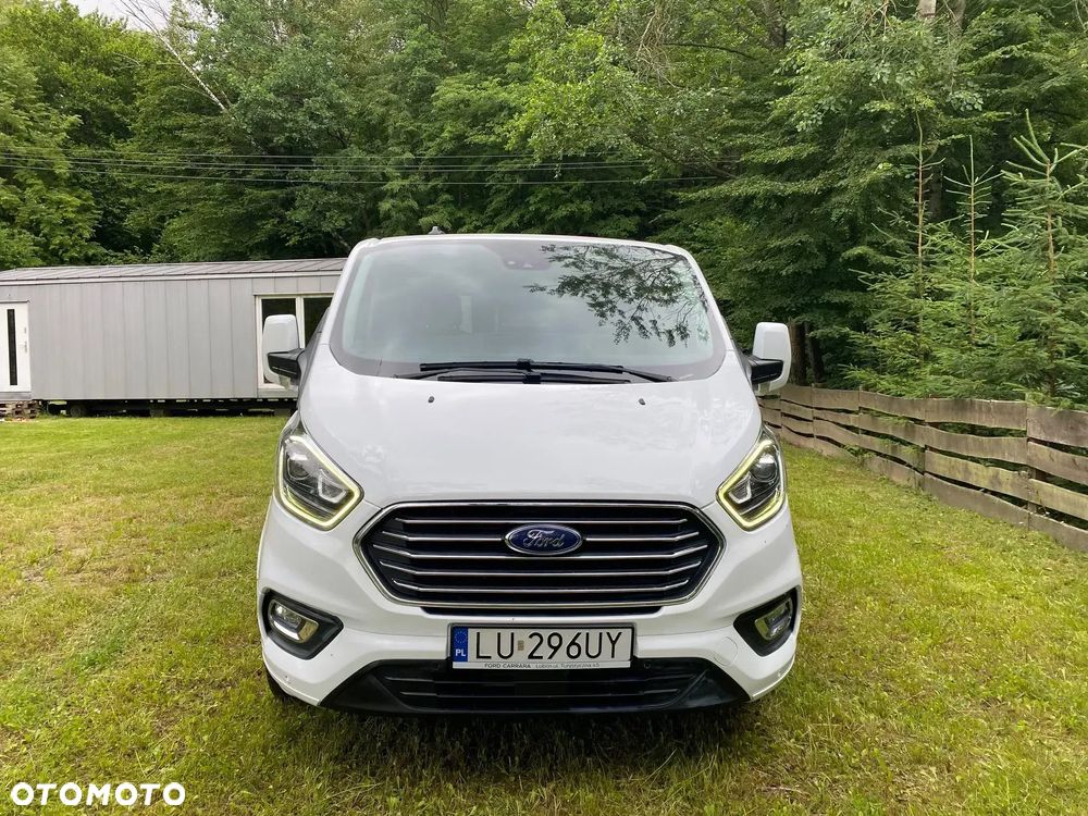 Ford Tourneo Custom - 2