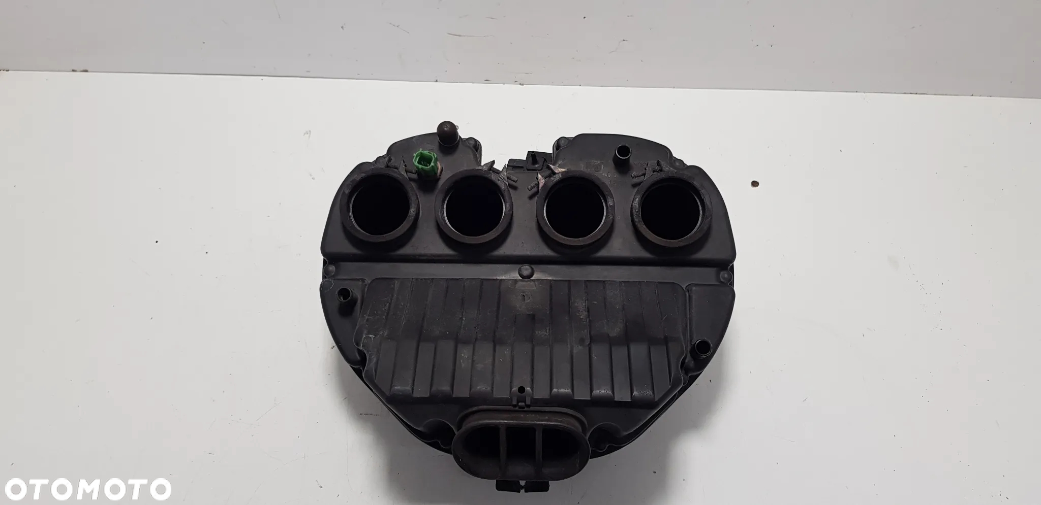 Suzuki GSR 600 06-10 Filtr Powietrza Airbox - 3