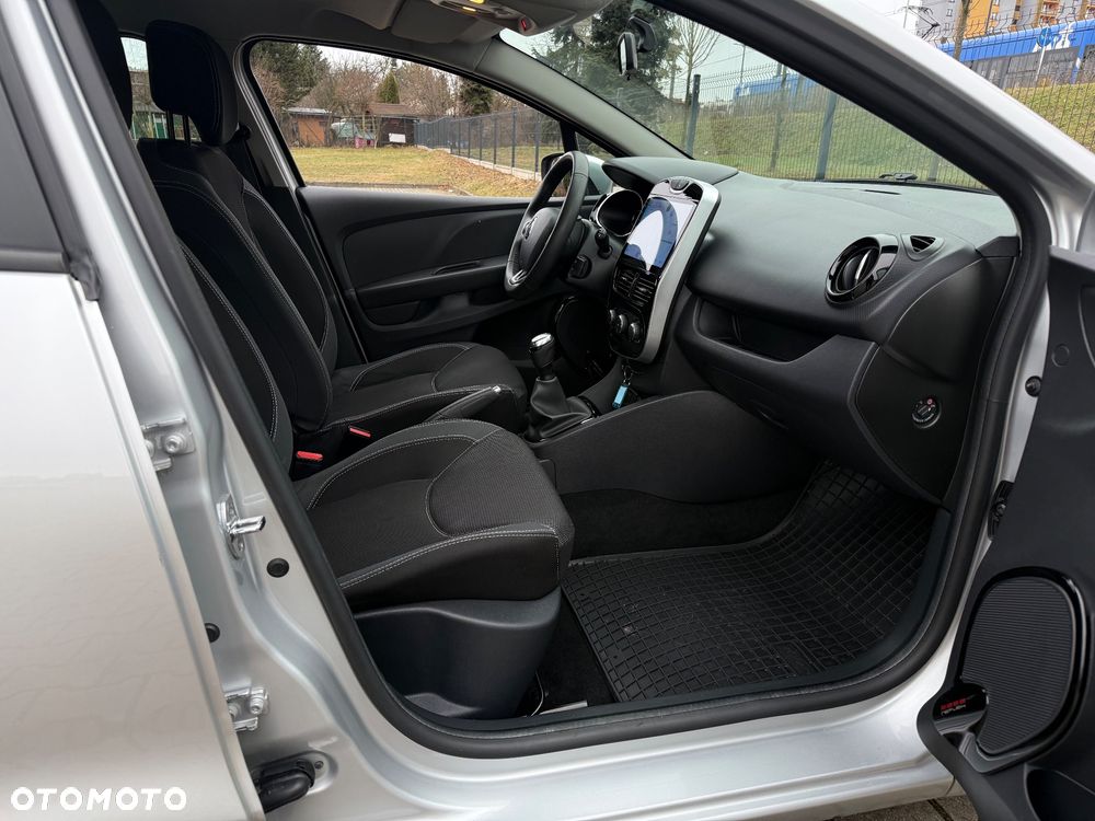 Renault Clio 1.2 16V Alize - 11