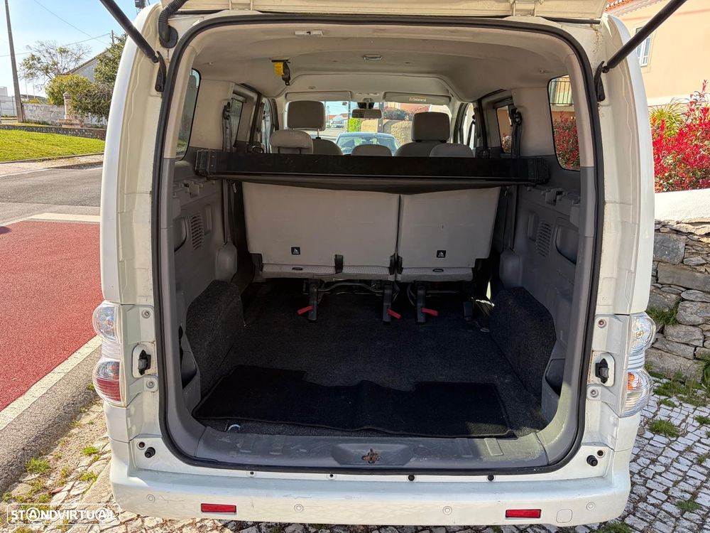 Nissan NV200 Combi - 13