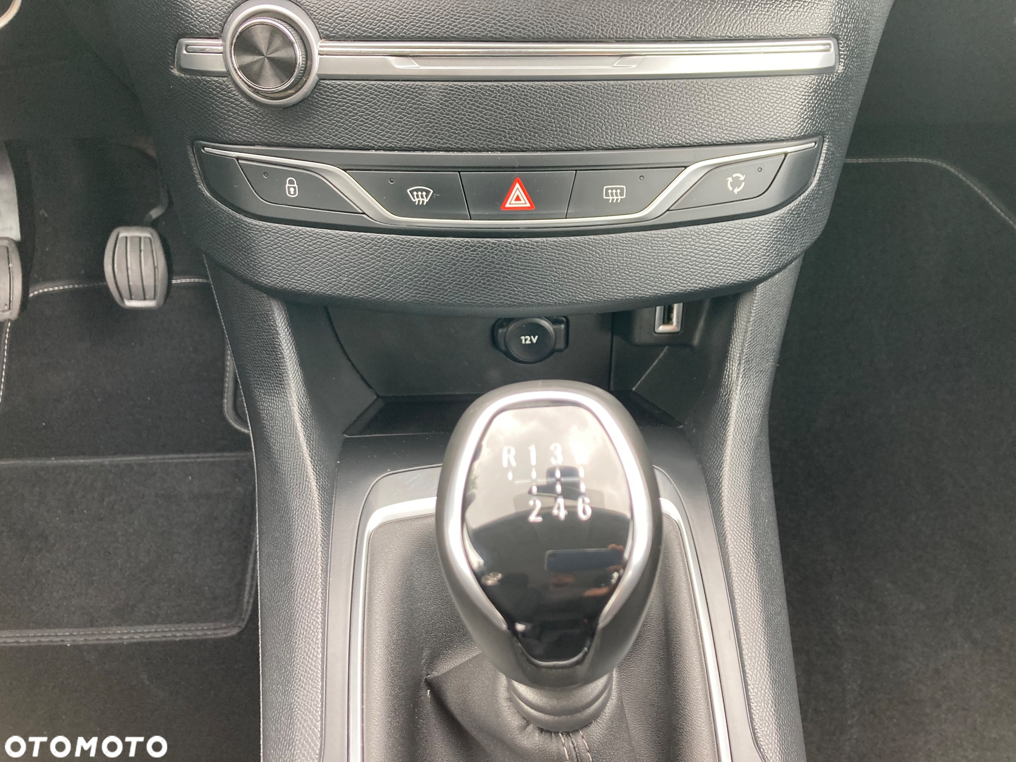 Peugeot 308 - 13
