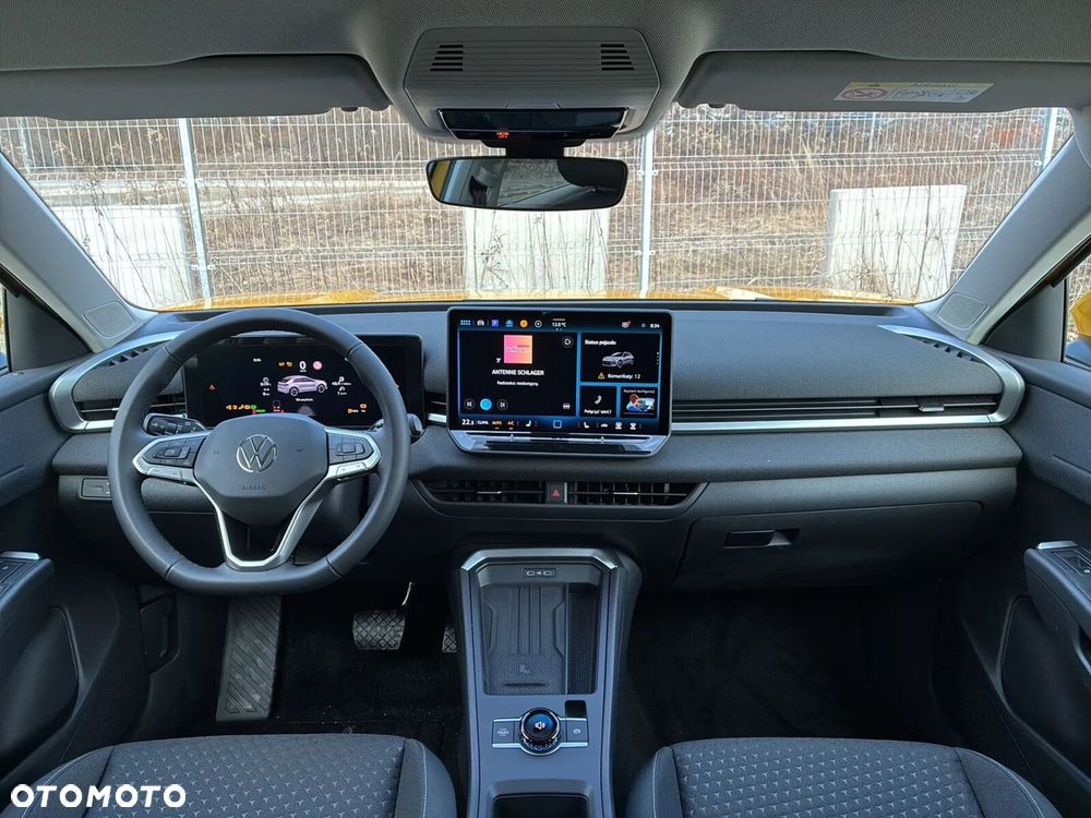 Volkswagen T-Roc - 12