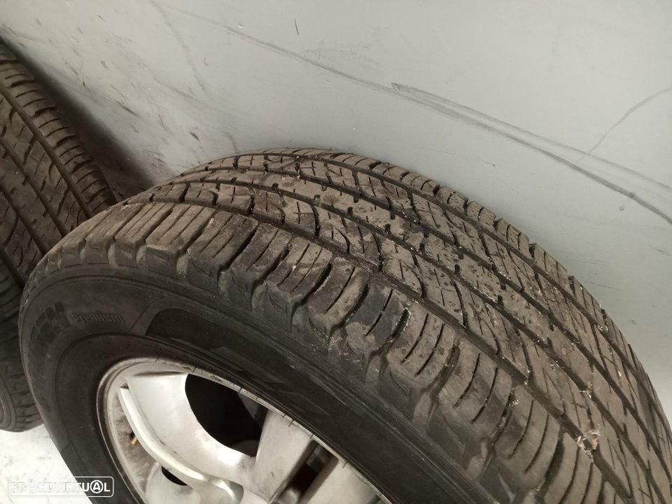 CONJUNTO DE PNEUS KIA SPORTAGE KM - 7