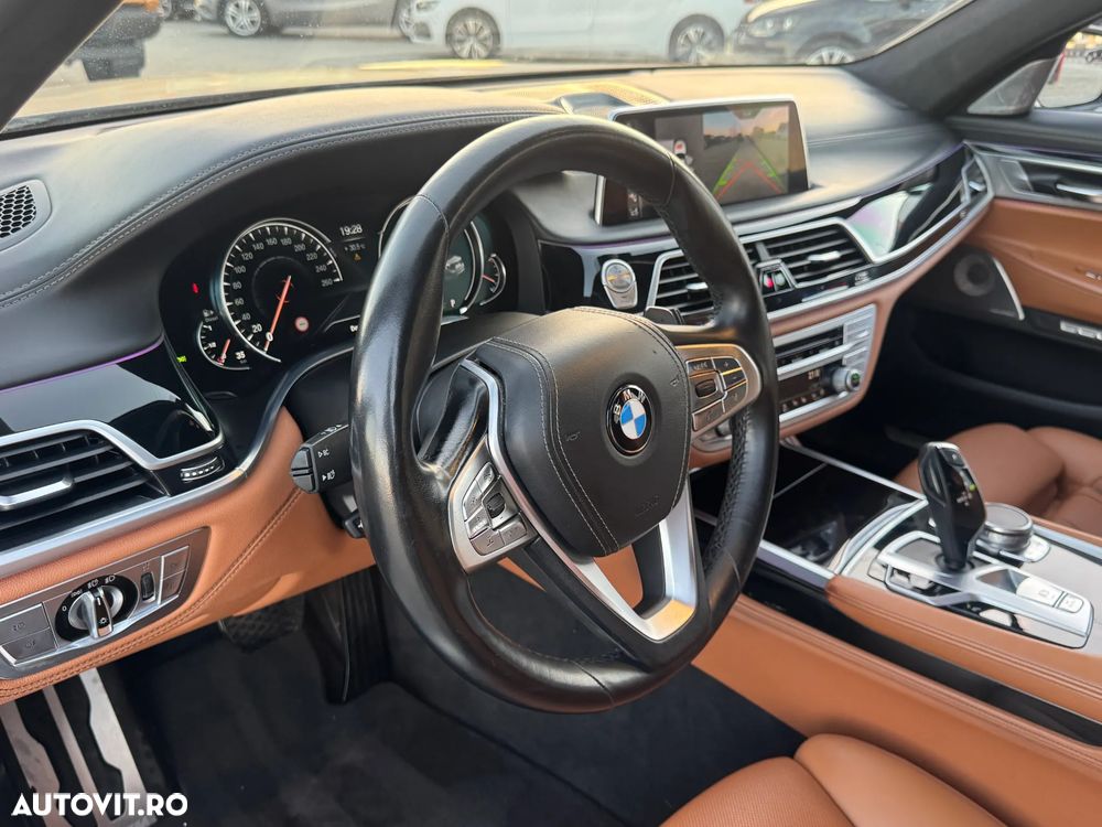 BMW Seria 7 750Ld xDrive - 11