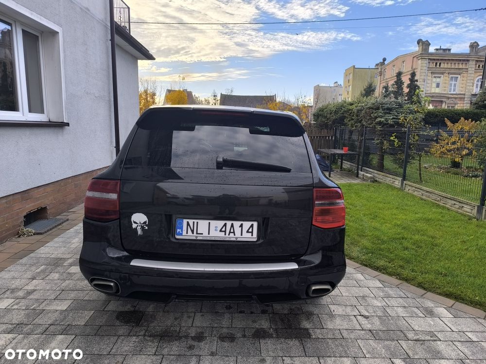Porsche Cayenne - 8