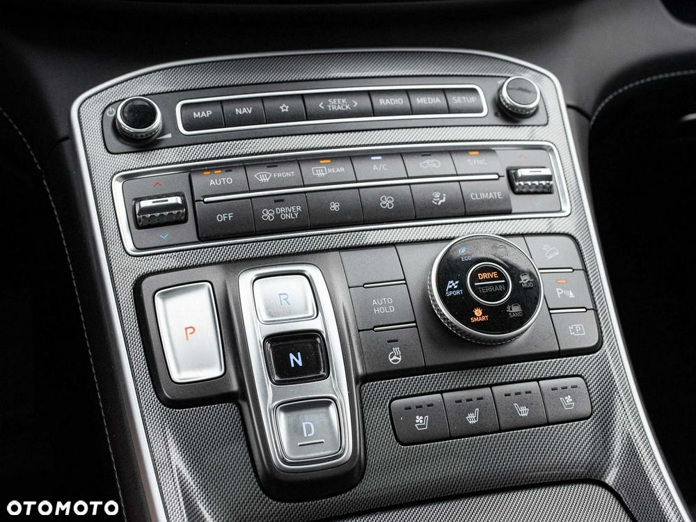 Hyundai Santa Fe - 16