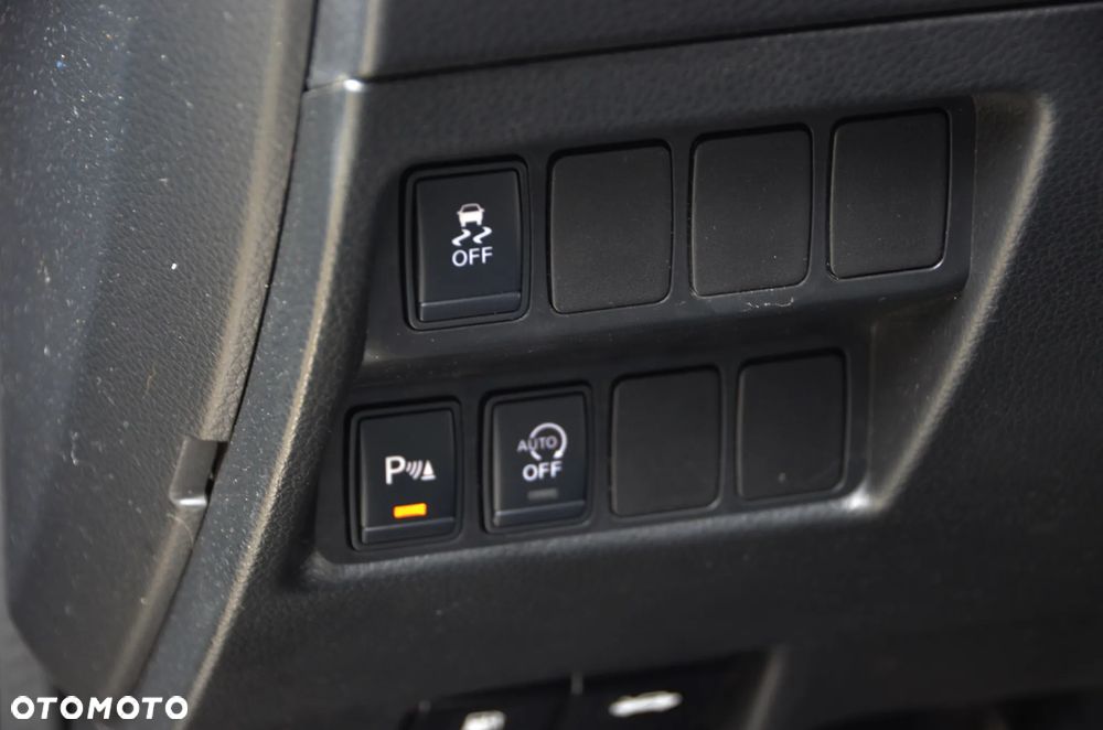 Nissan Qashqai 1.6 DCi Tekna+ - 23