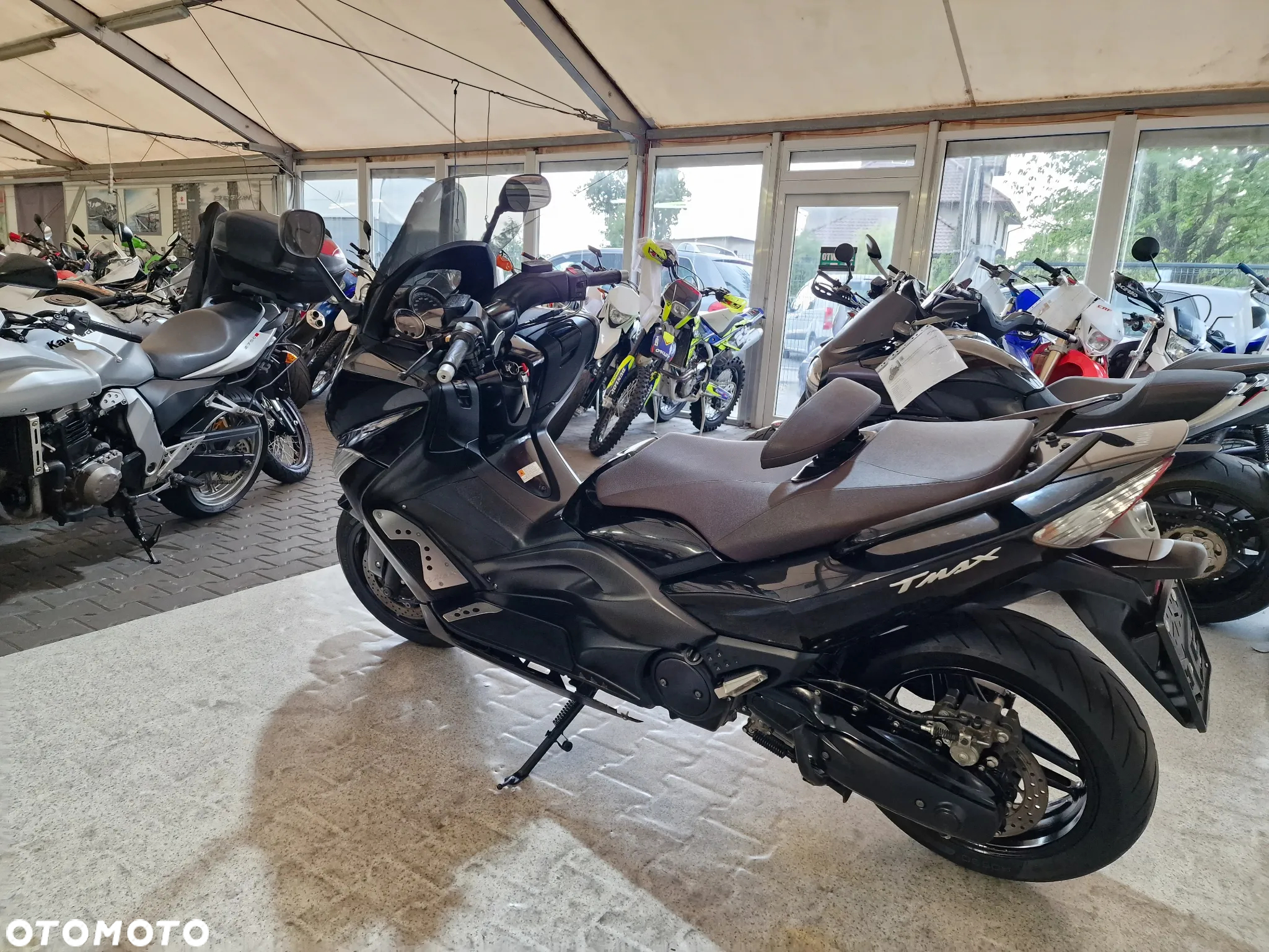 Yamaha Tmax - 10