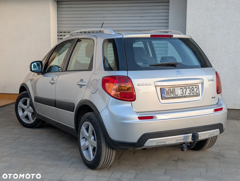 Suzuki SX4 Classic 1.6 VVT 4x4 Comfort - 5