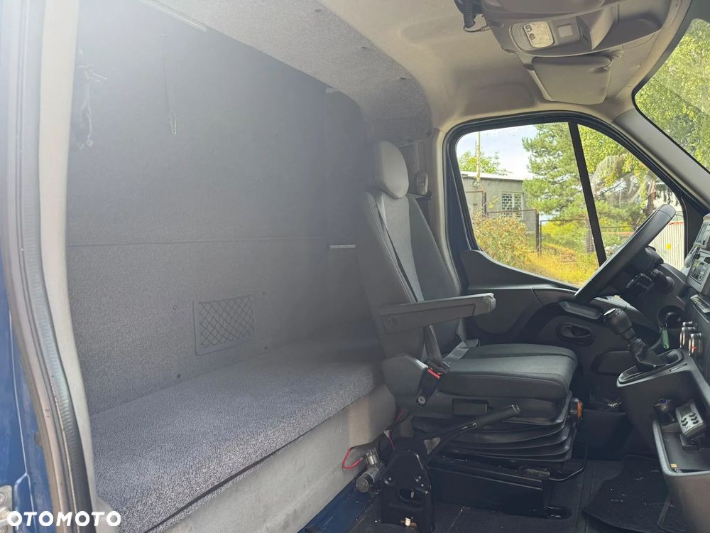 Renault Master - 18