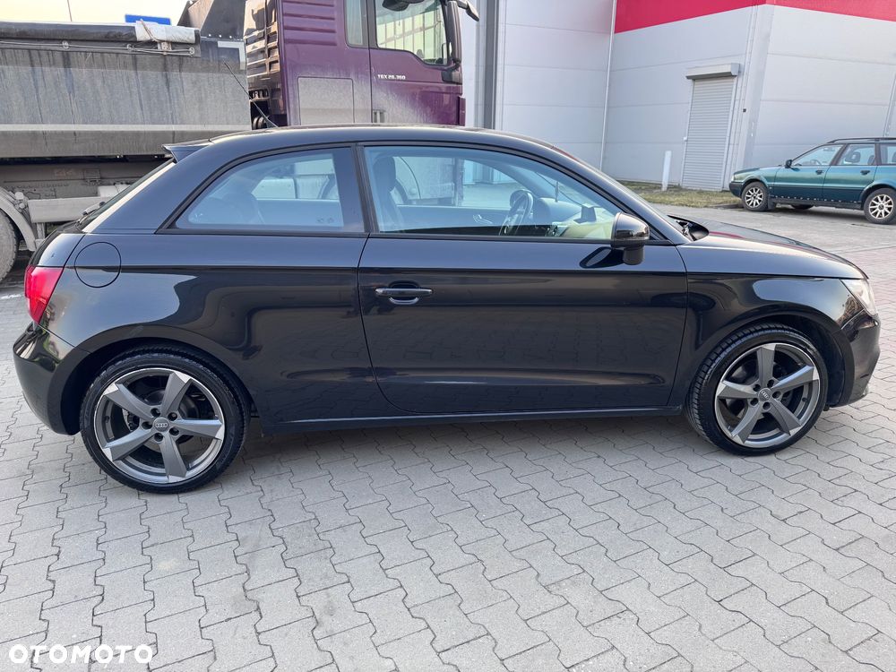 Audi A1 3-drzwiowe 1.4 TFSI S tronic S line Sportpaket - 13