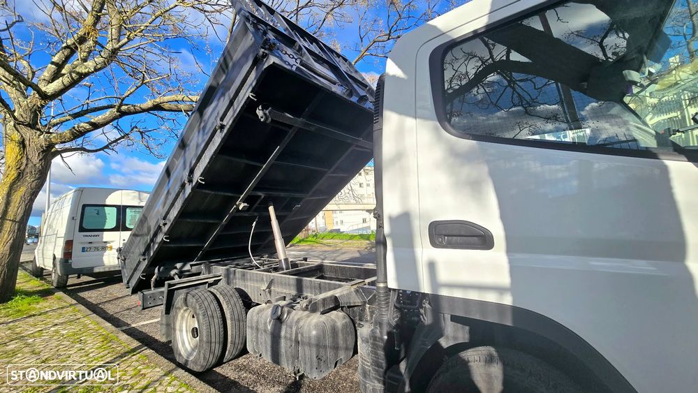 Mitsubishi Fuso Canter - 9