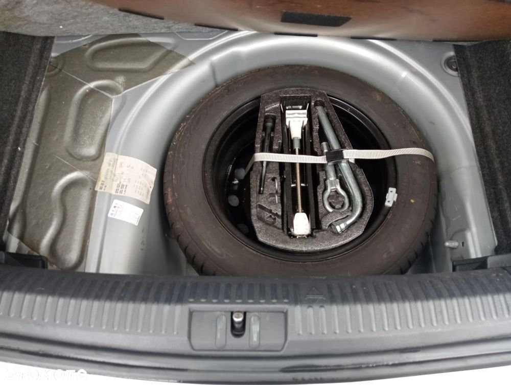 Volkswagen Polo 1.6 TDI Comfortline - 11