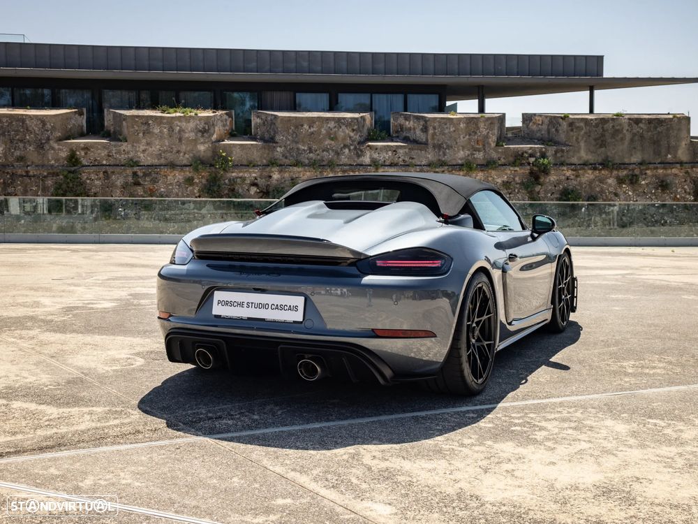 Porsche 718 Spyder - 6