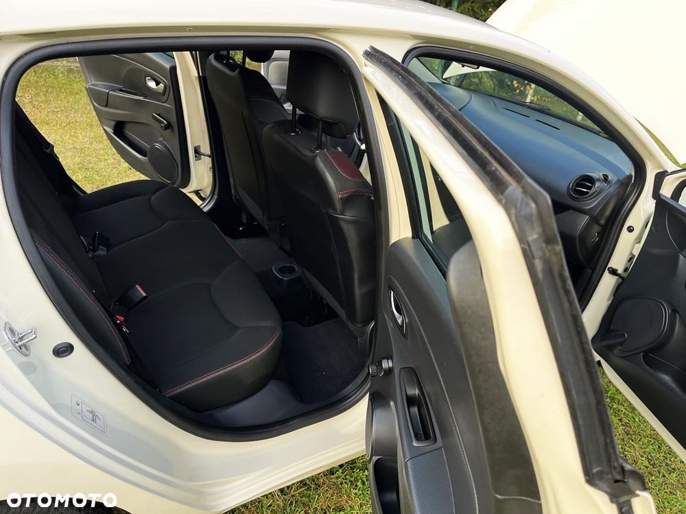 Renault Clio - 9